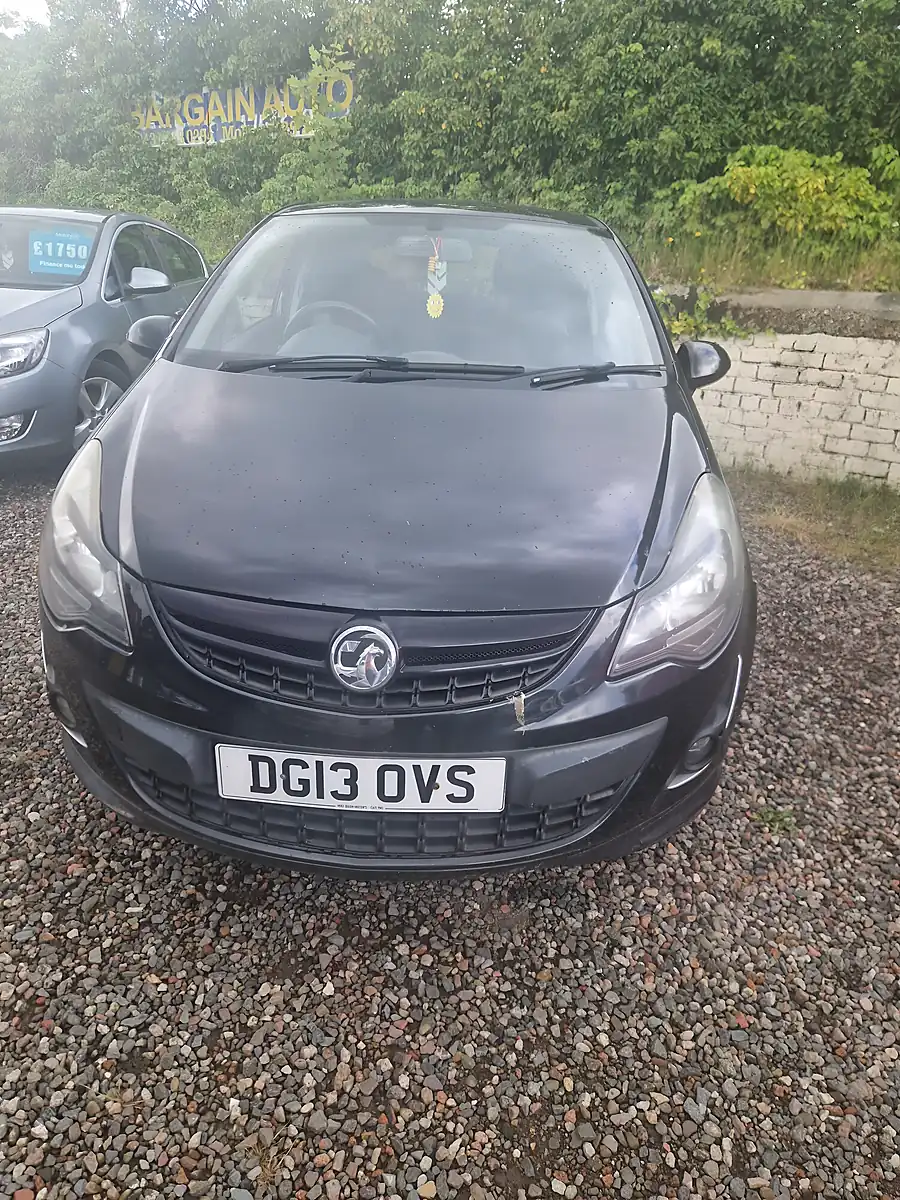Used 2013 Vauxhall Corsa Black Edition Black - Front View