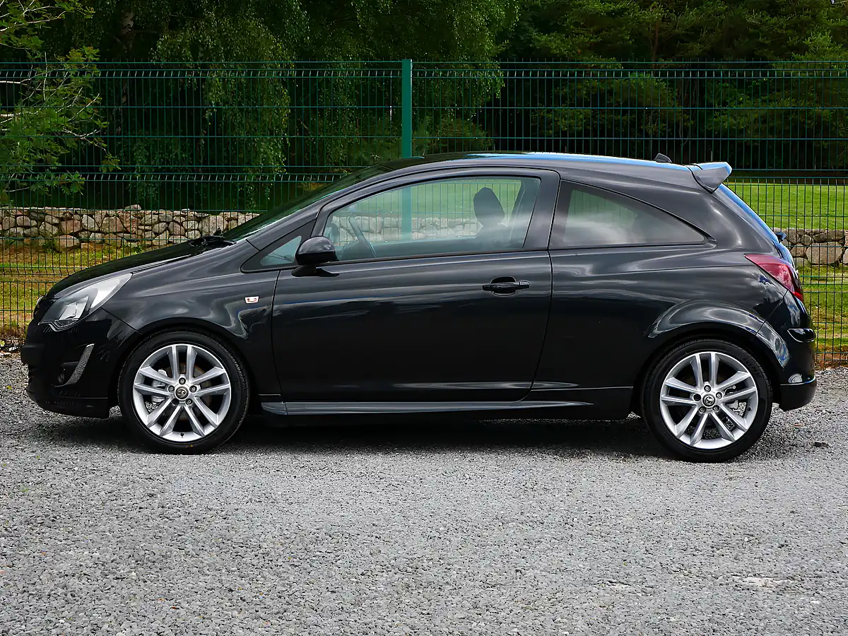 Used 2013 Vauxhall Corsa Black Edition Carbon Flash Metallic - Interior and Exterior details 6