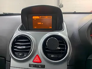 Used 2013 Vauxhall Corsa Energy Ac White - Interior and Exterior details 19