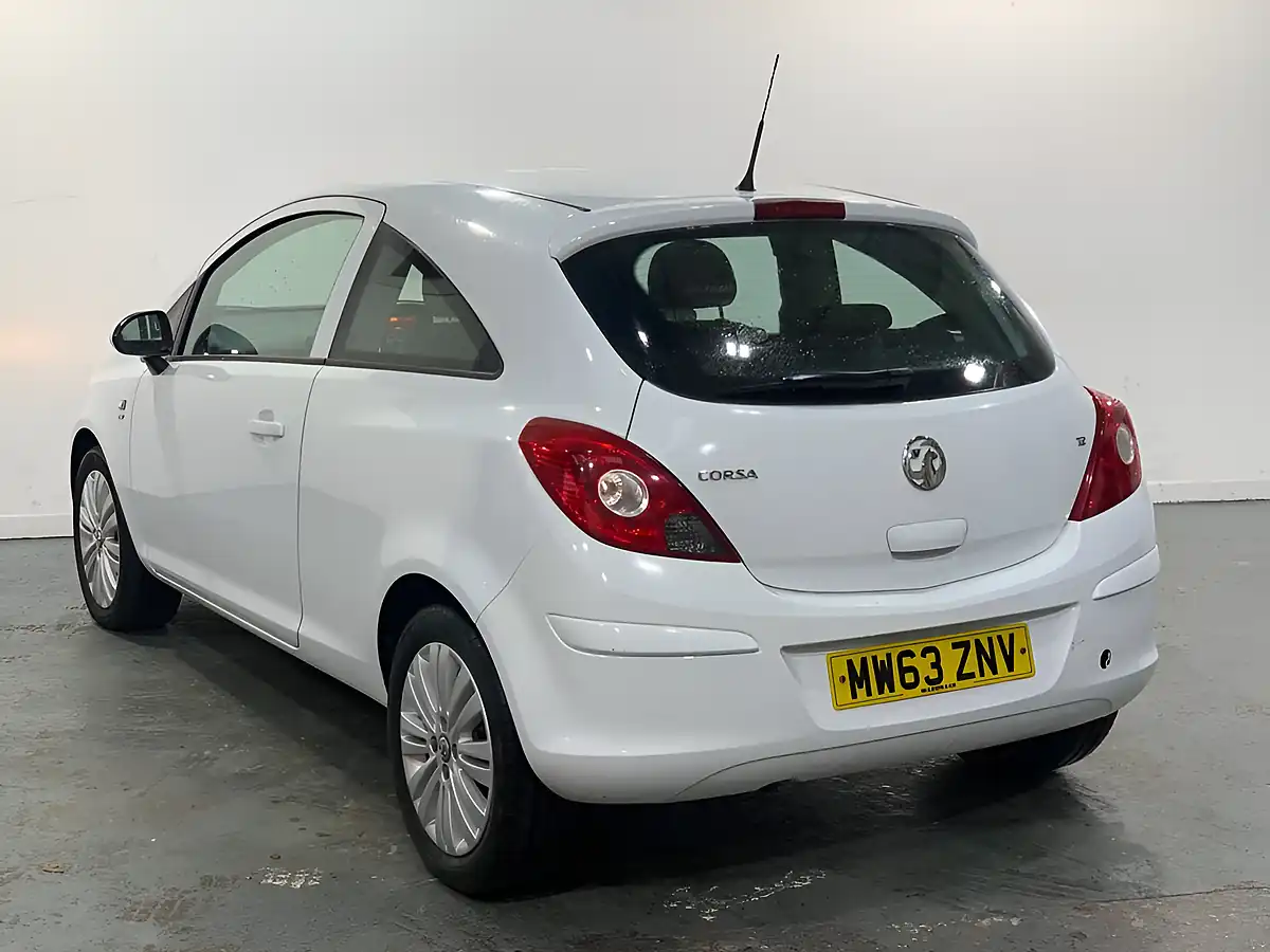 Used 2013 Vauxhall Corsa Energy Ac White - Interior and Exterior details 5