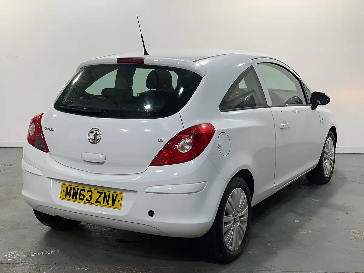 Used 2013 Vauxhall Corsa Energy Ac White - Interior and Exterior details 7
