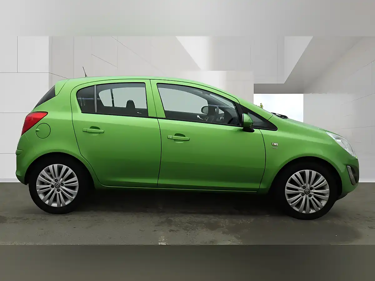 Used 2013 Vauxhall Corsa Energy Green - Interior and Exterior details 6