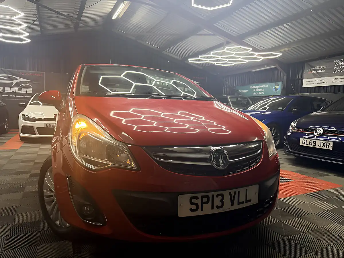 Used 2013 Vauxhall Corsa Energy Red - Front View