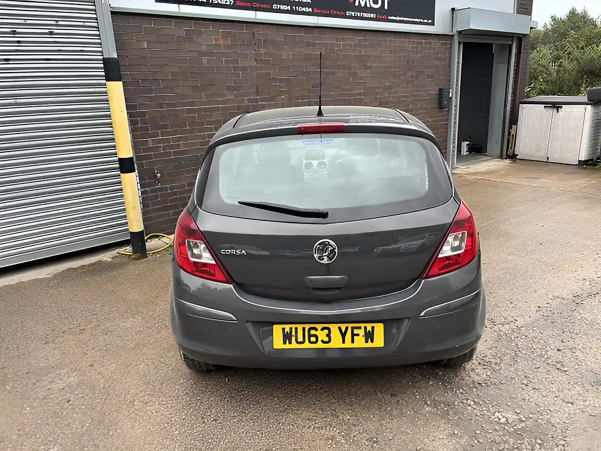 Used 2013 Vauxhall Corsa Exclusiv Ac Grey - Interior and Exterior details 12