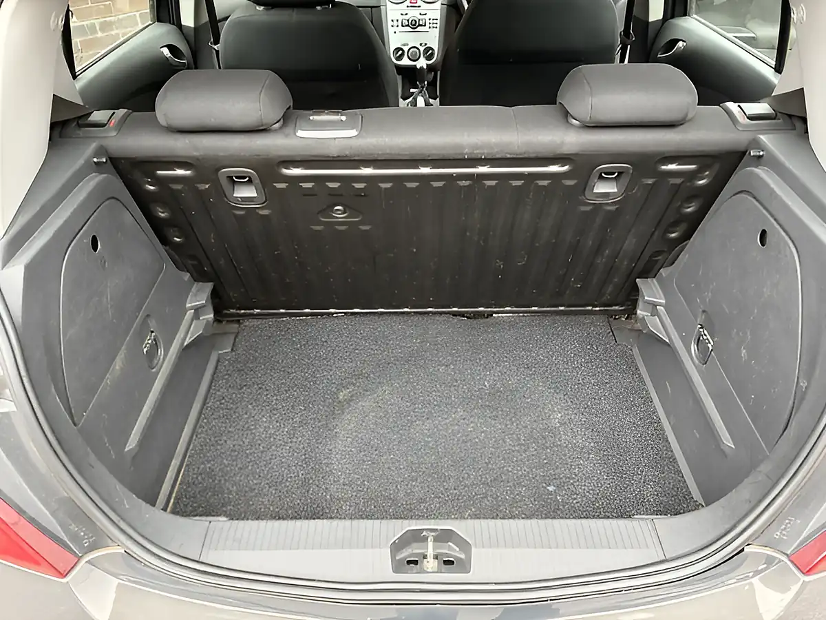 Used 2013 Vauxhall Corsa Exclusiv Ac Grey - Interior and Exterior details 17