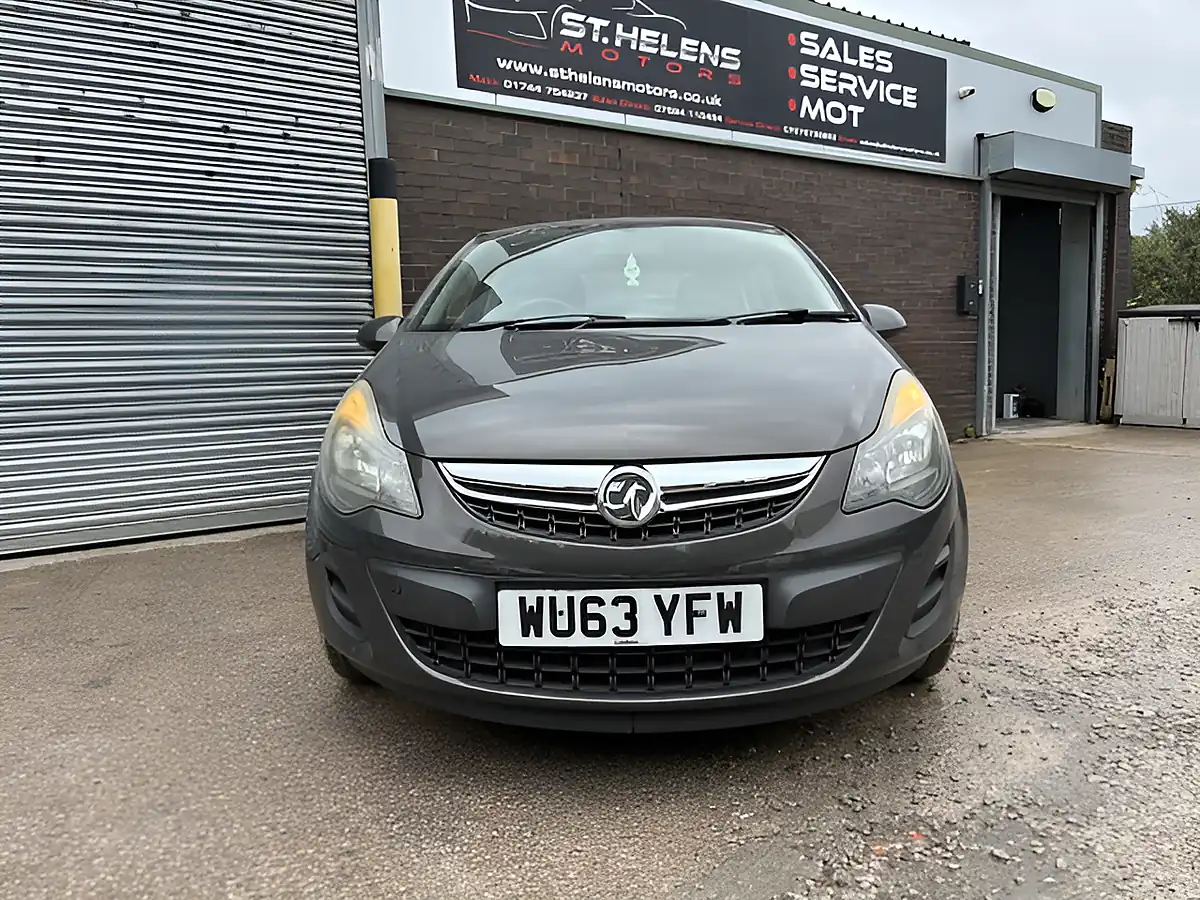 Used 2013 Vauxhall Corsa Exclusiv Ac Grey - Interior and Exterior details 5