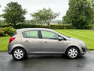 Used 2013 Vauxhall Corsa Executive Bronze - Interior and Exterior details 7