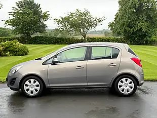 Used 2013 Vauxhall Corsa Executive Bronze - Interior and Exterior details 8