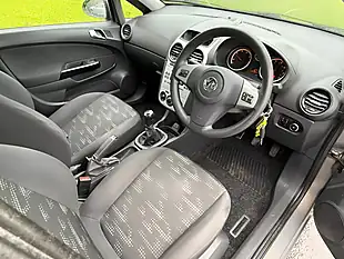 Used 2013 Vauxhall Corsa Executive Bronze - Interior and Exterior details 9