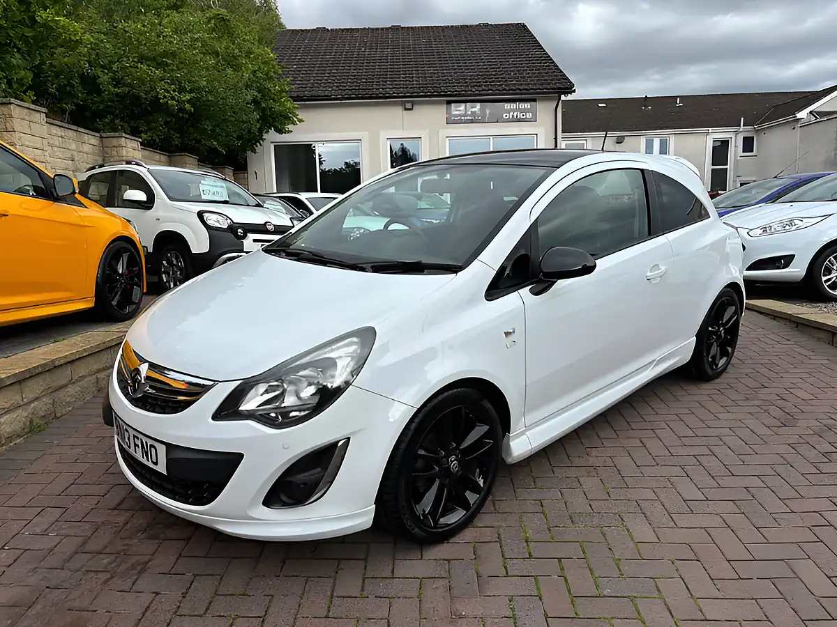 Used 2013 Vauxhall Corsa Limited Edition White - Front View
