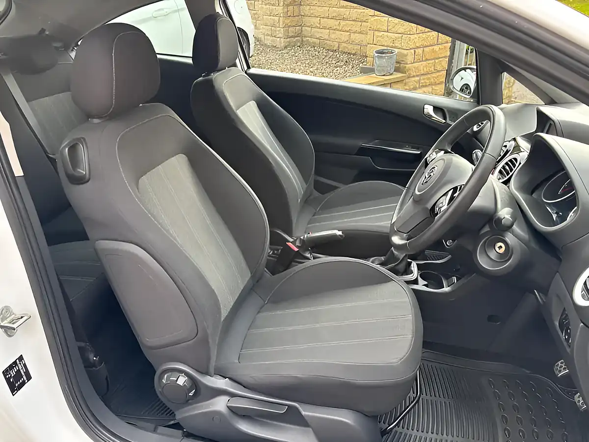 Used 2013 Vauxhall Corsa Limited Edition White - Interior and Exterior details 12