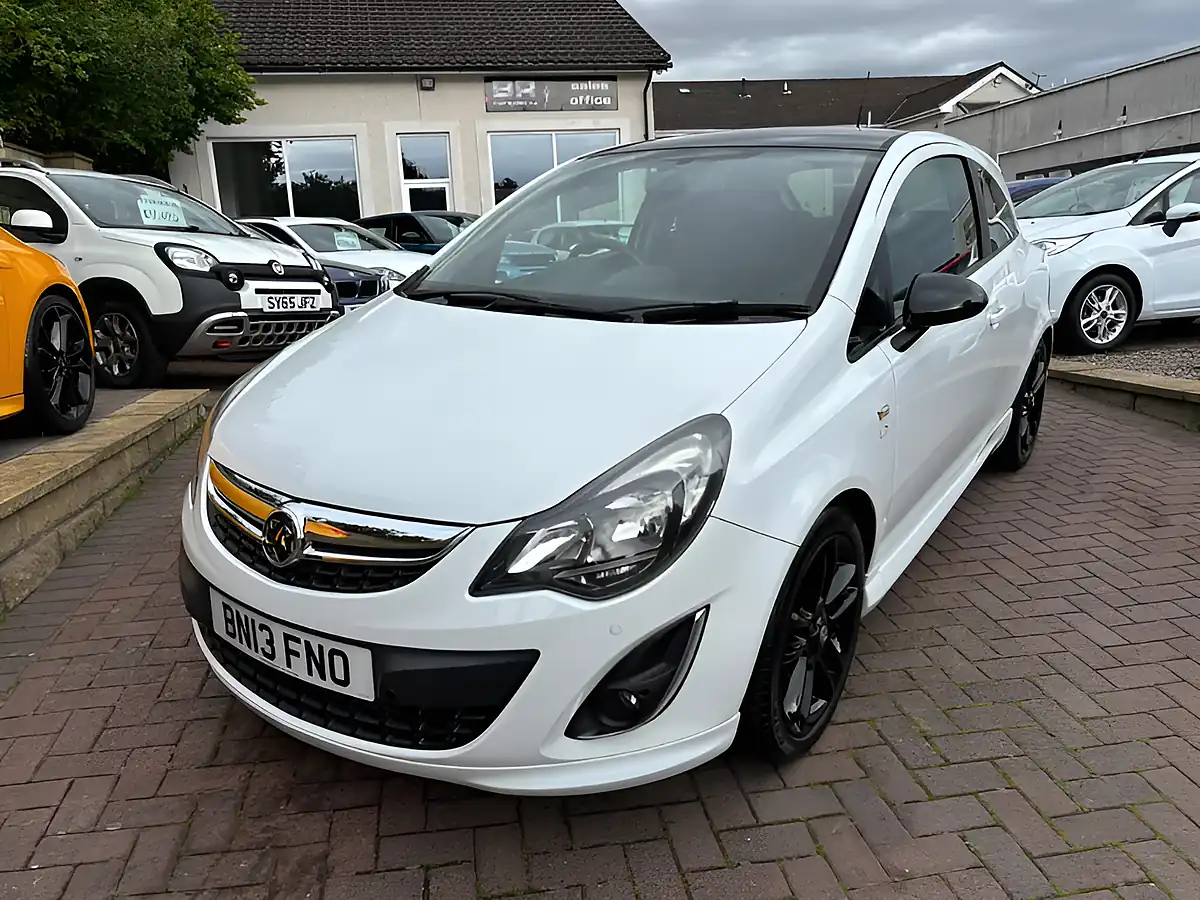 Used 2013 Vauxhall Corsa Limited Edition White - Interior and Exterior details 4
