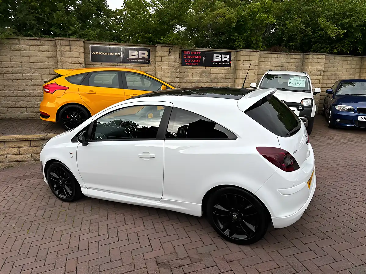 Used 2013 Vauxhall Corsa Limited Edition White - Interior and Exterior details 7