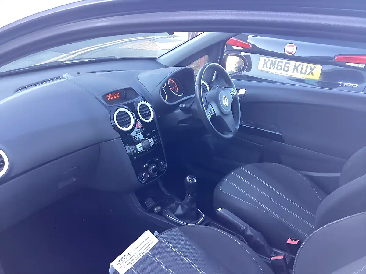 Used 2013 Vauxhall Corsa Limited Edition White - Interior and Exterior details 10