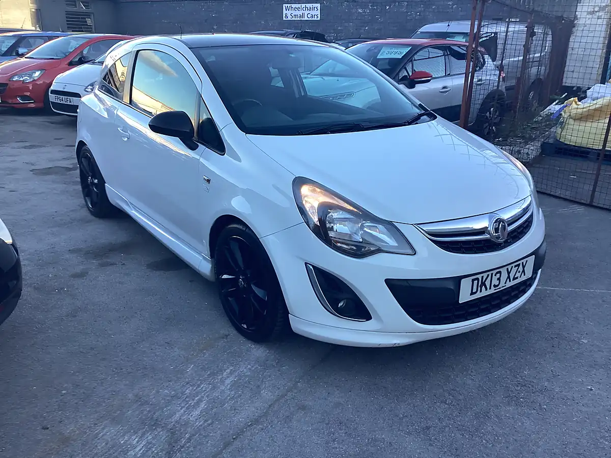 Used 2013 Vauxhall Corsa Limited Edition White - Interior and Exterior details 3