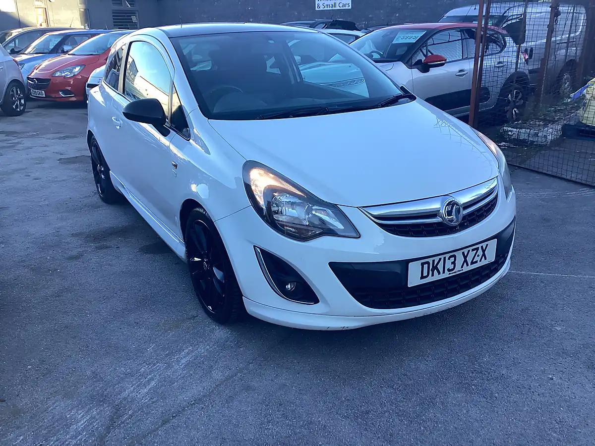 Used 2013 Vauxhall Corsa Limited Edition White - Interior and Exterior details 5
