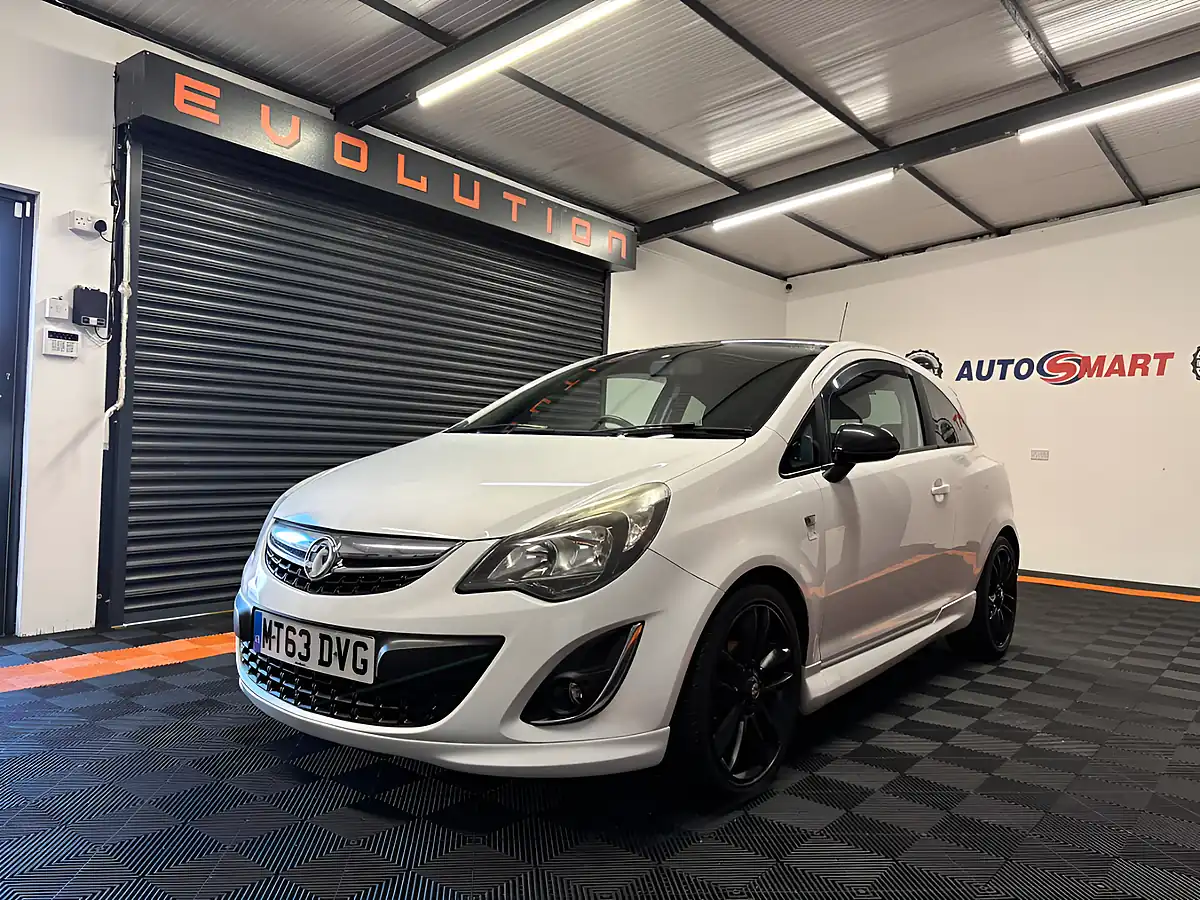 Used 2013 Vauxhall Corsa Limited Edition White - Interior and Exterior details 9