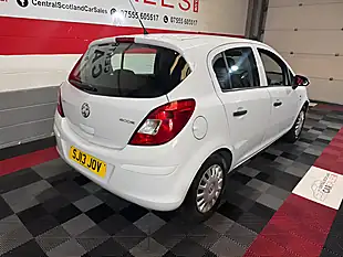 Used 2013 Vauxhall Corsa S White - Interior and Exterior details 11