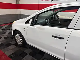Used 2013 Vauxhall Corsa S White - Interior and Exterior details 19