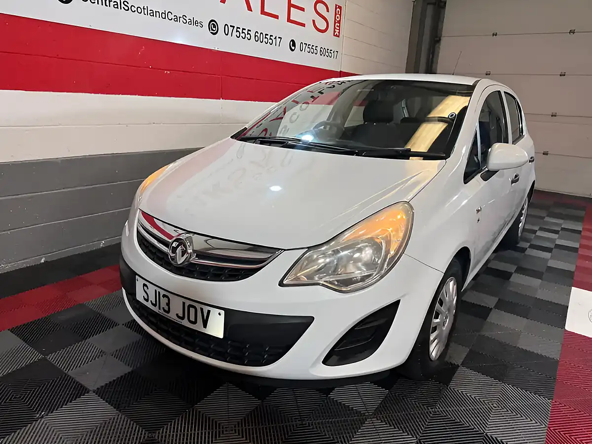 Used 2013 Vauxhall Corsa S White - Interior and Exterior details 6