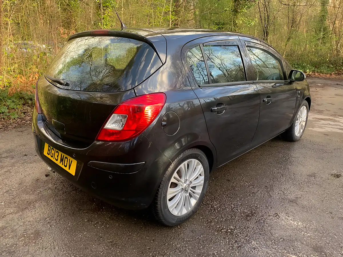 Used 2013 Vauxhall Corsa Se Black - Interior and Exterior details 5