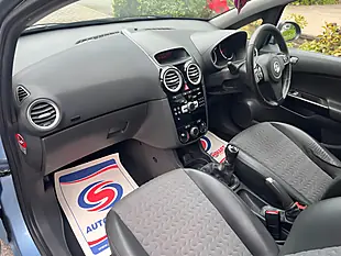 Used 2013 Vauxhall Corsa Se Blue - Interior and Exterior details 19