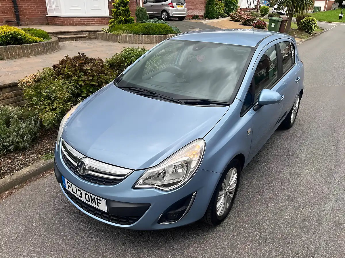 Used 2013 Vauxhall Corsa Se Blue - Interior and Exterior details 3