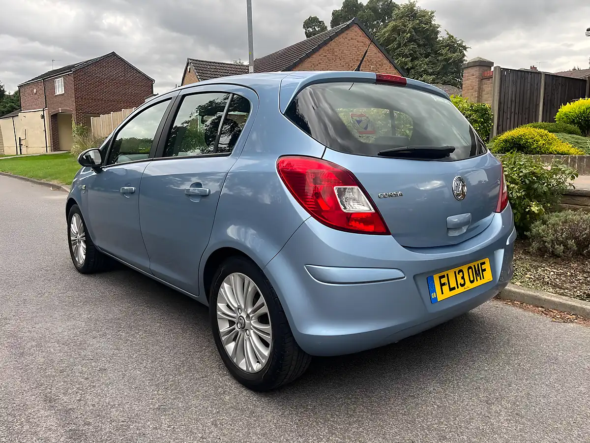 Used 2013 Vauxhall Corsa Se Blue - Interior and Exterior details 4