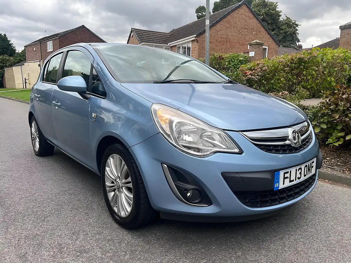 Used 2013 Vauxhall Corsa Se Blue - Interior and Exterior details 5