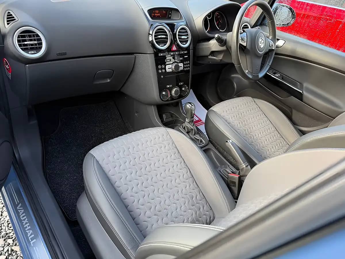 Used 2013 Vauxhall Corsa Se Crinan Blue - Interior and Exterior details 17