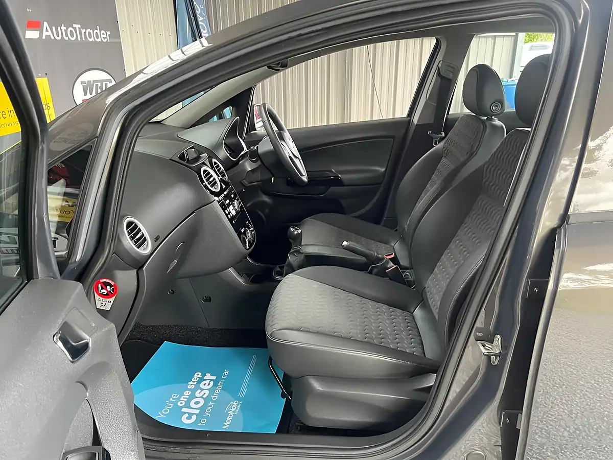 Used 2013 Vauxhall Corsa Se Grey - Interior and Exterior details 11