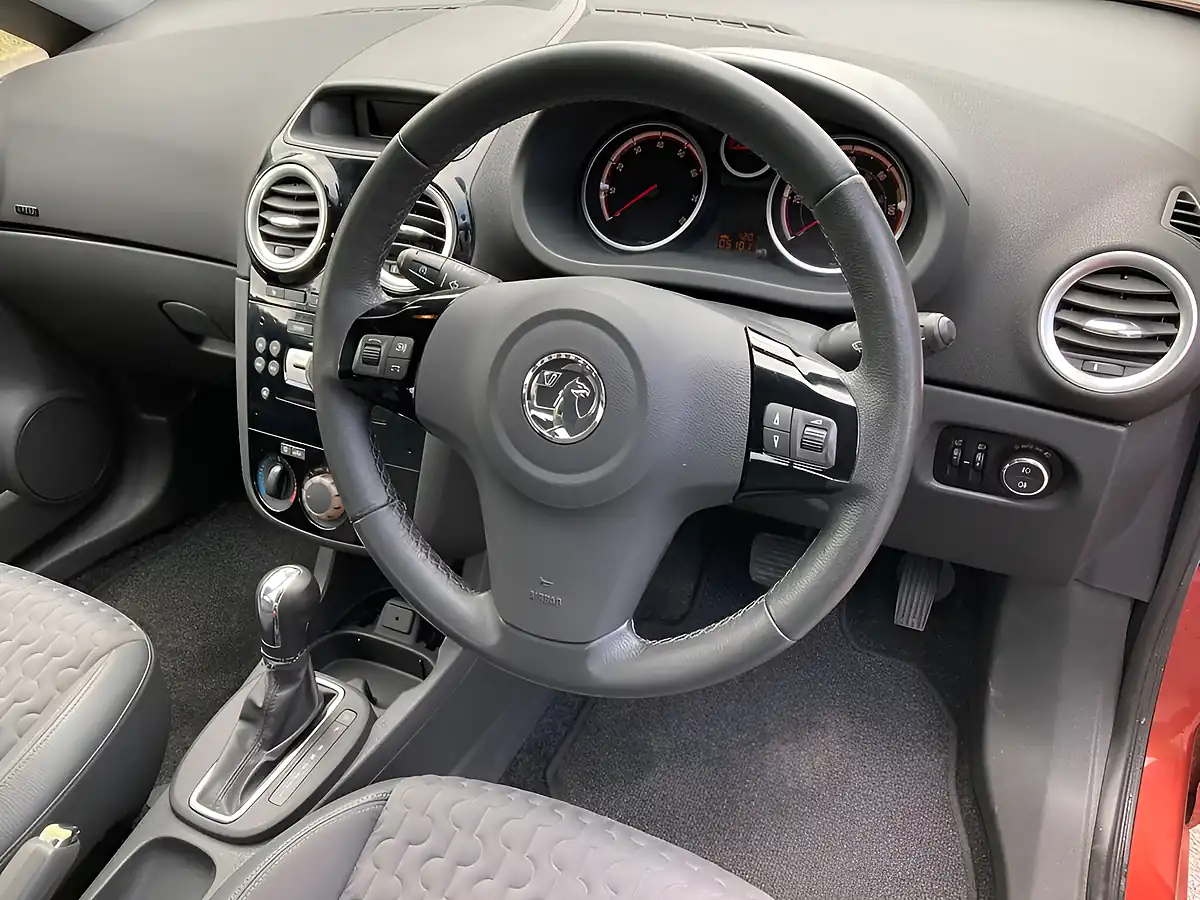 Used 2013 Vauxhall Corsa Se Red - Interior and Exterior details 14
