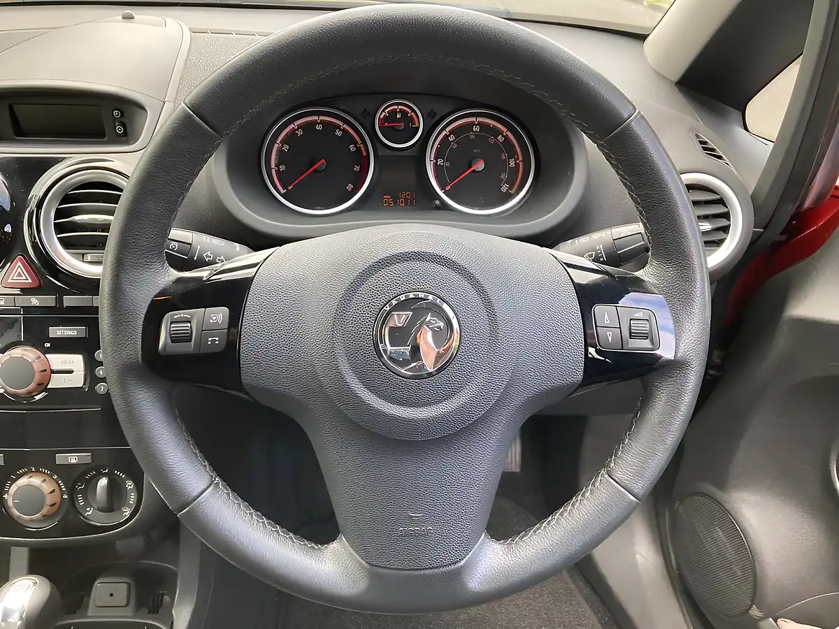 Used 2013 Vauxhall Corsa Se Red - Interior and Exterior details 20