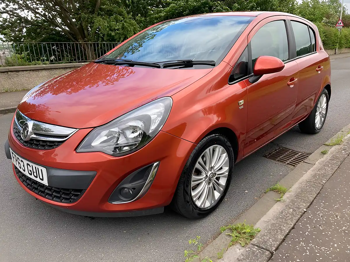Used 2013 Vauxhall Corsa Se Red - Interior and Exterior details 6