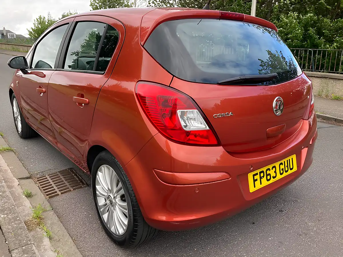 Used 2013 Vauxhall Corsa Se Red - Interior and Exterior details 7