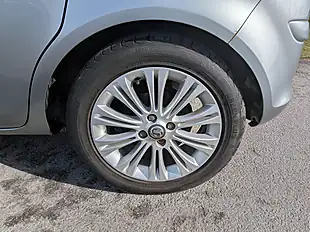 Used 2013 Vauxhall Corsa Se Silver - Interior and Exterior details 10