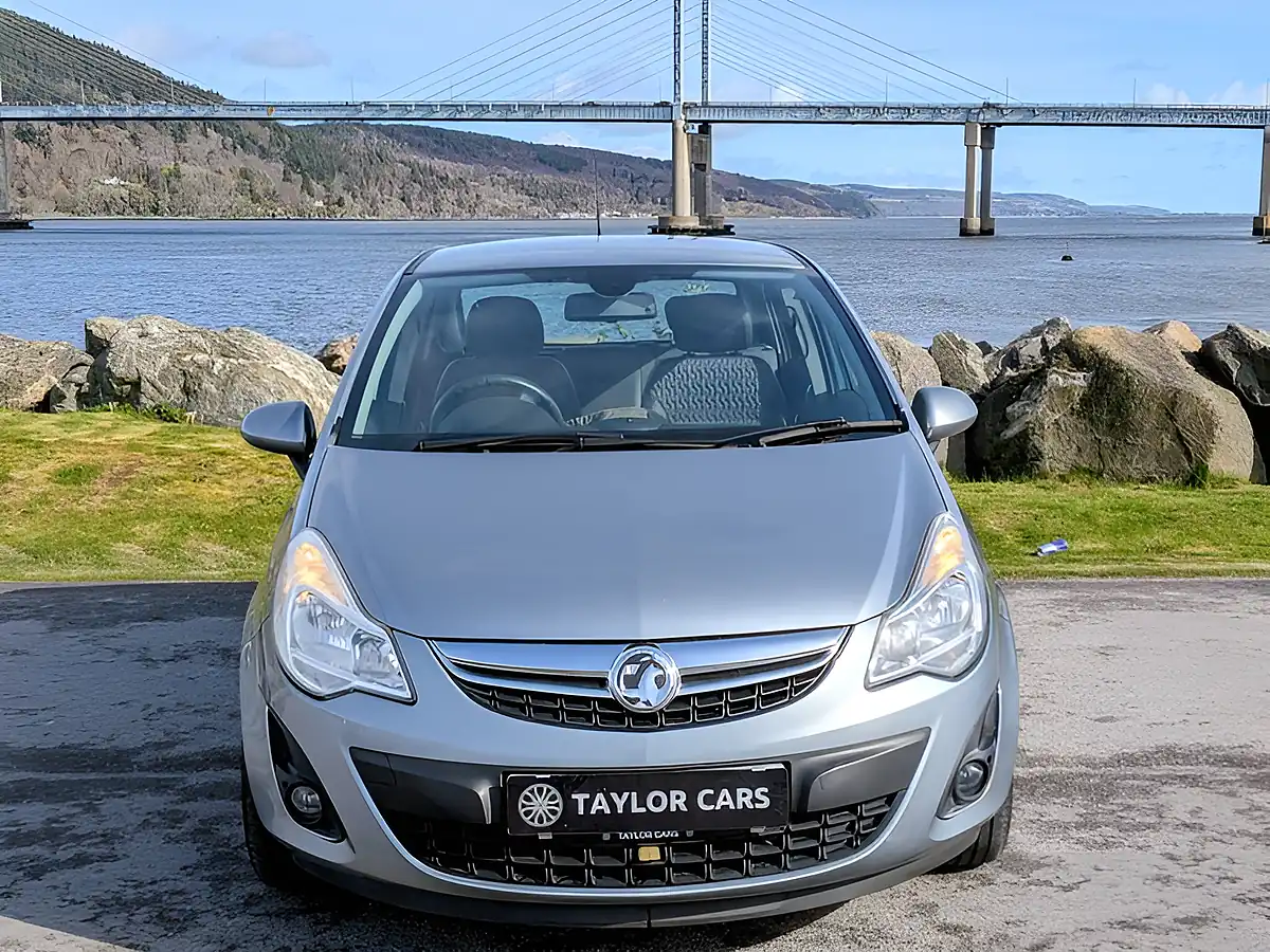 Used 2013 Vauxhall Corsa Se Silver - Interior and Exterior details 2