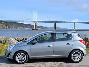 Used 2013 Vauxhall Corsa Se Silver - Interior and Exterior details 8