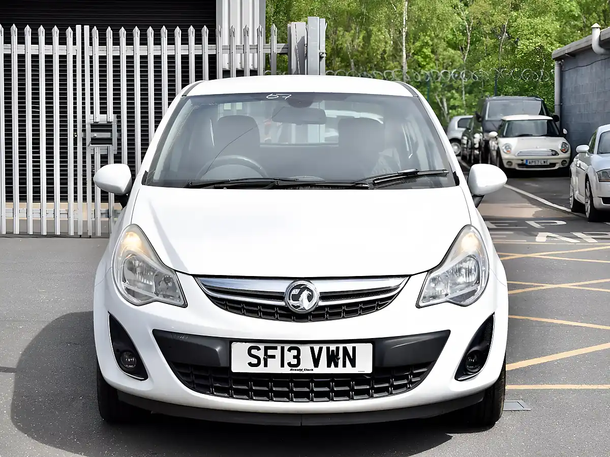 Used 2013 Vauxhall Corsa Se White - Interior and Exterior details 2