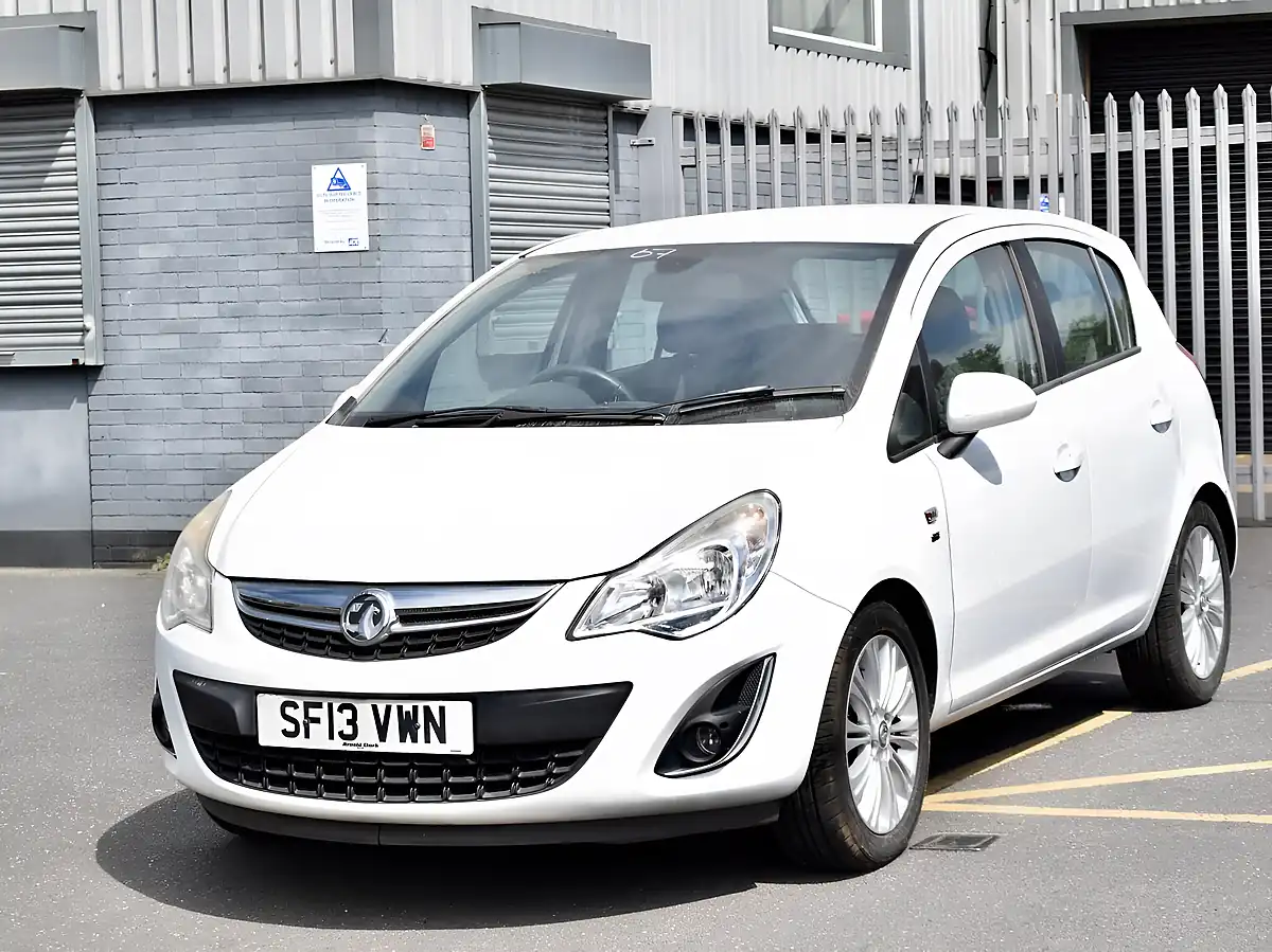 Used 2013 Vauxhall Corsa Se White - Interior and Exterior details 3