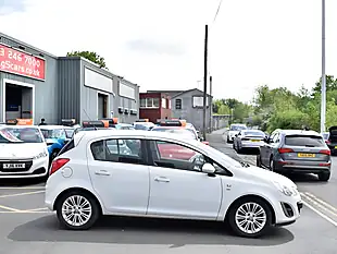 Used 2013 Vauxhall Corsa Se White - Interior and Exterior details 9