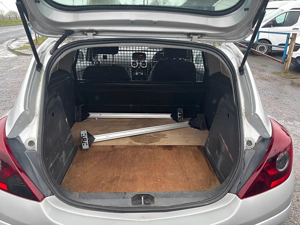 Used 2013 Vauxhall Corsa Sportive Silver - Interior and Exterior details 10