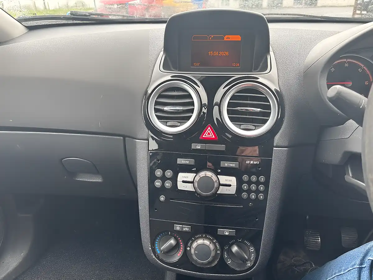 Used 2013 Vauxhall Corsa Sportive Silver - Interior and Exterior details 12