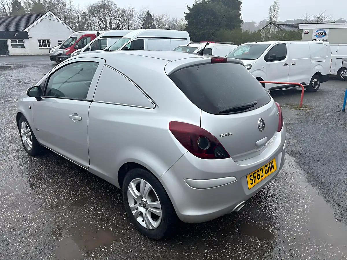 Used 2013 Vauxhall Corsa Sportive Silver - Interior and Exterior details 5