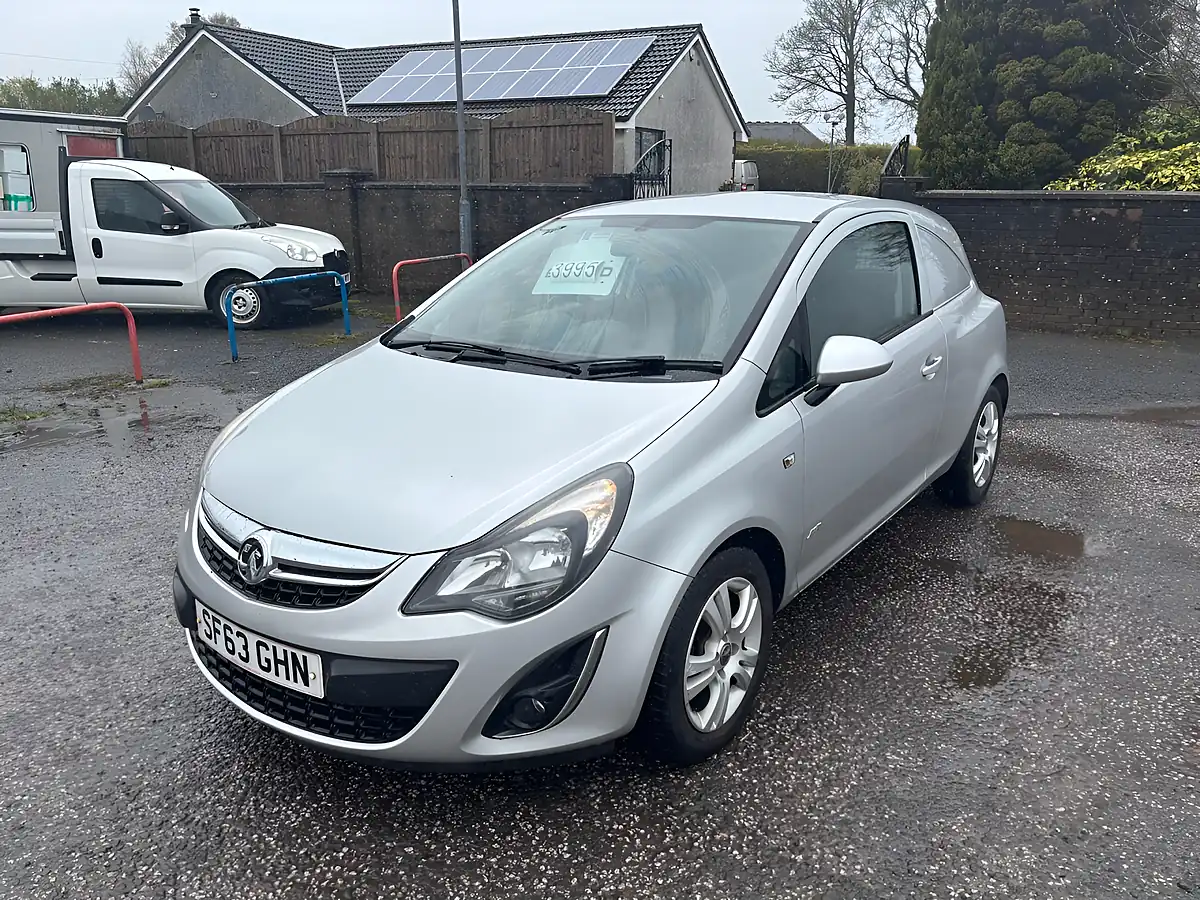Used 2013 Vauxhall Corsa Sportive Silver - Interior and Exterior details 7