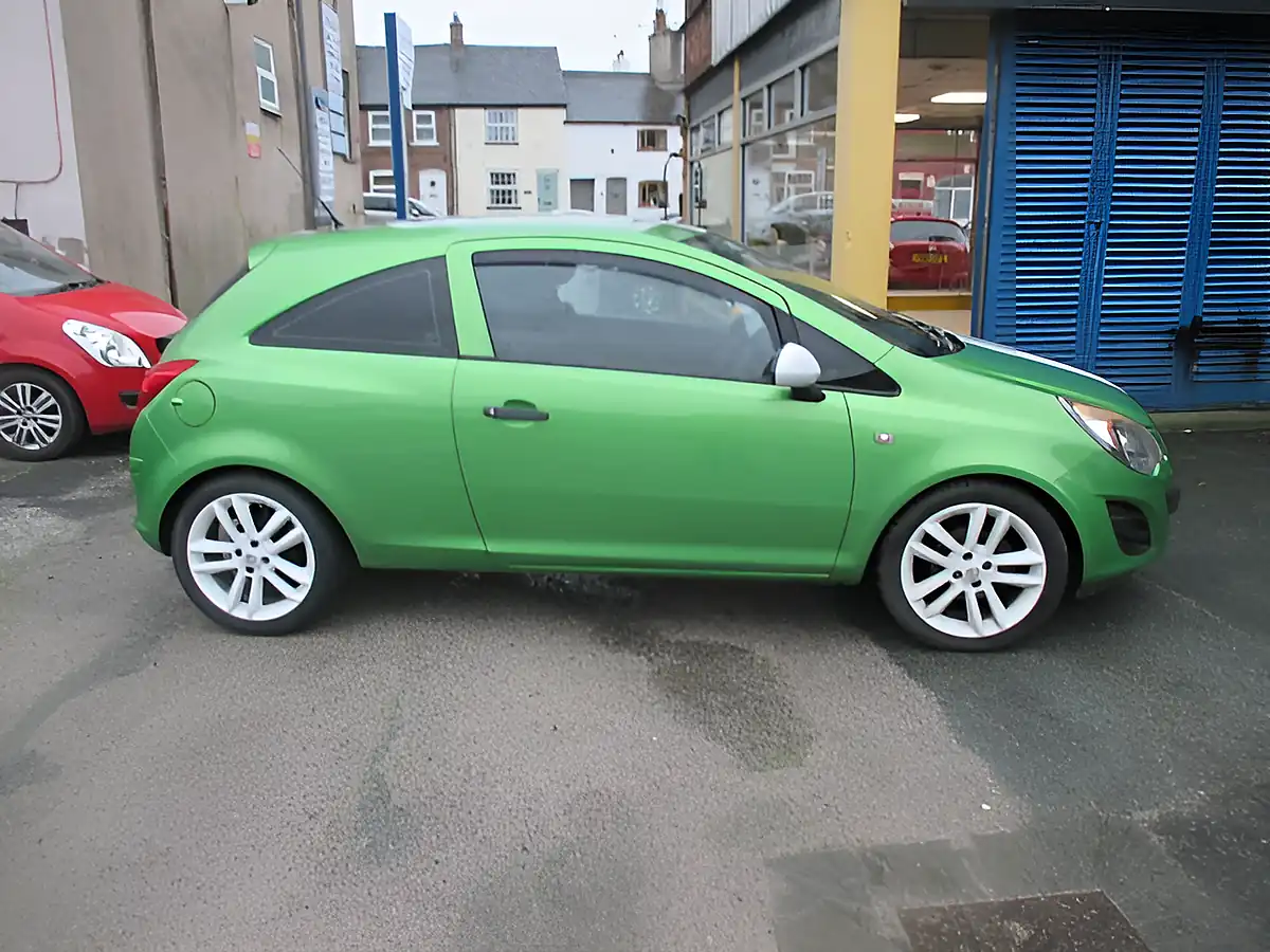 Used 2013 Vauxhall Corsa Sting Green - Interior and Exterior details 4