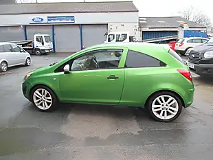 Used 2013 Vauxhall Corsa Sting Green - Interior and Exterior details 5