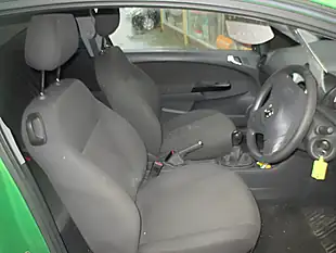 Used 2013 Vauxhall Corsa Sting Green - Interior and Exterior details 8