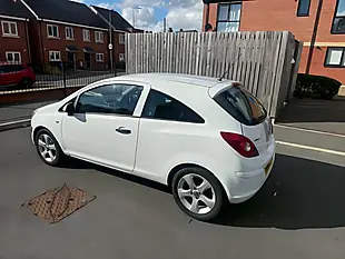Used 2013 Vauxhall Corsa Sting - Interior and Exterior details 12