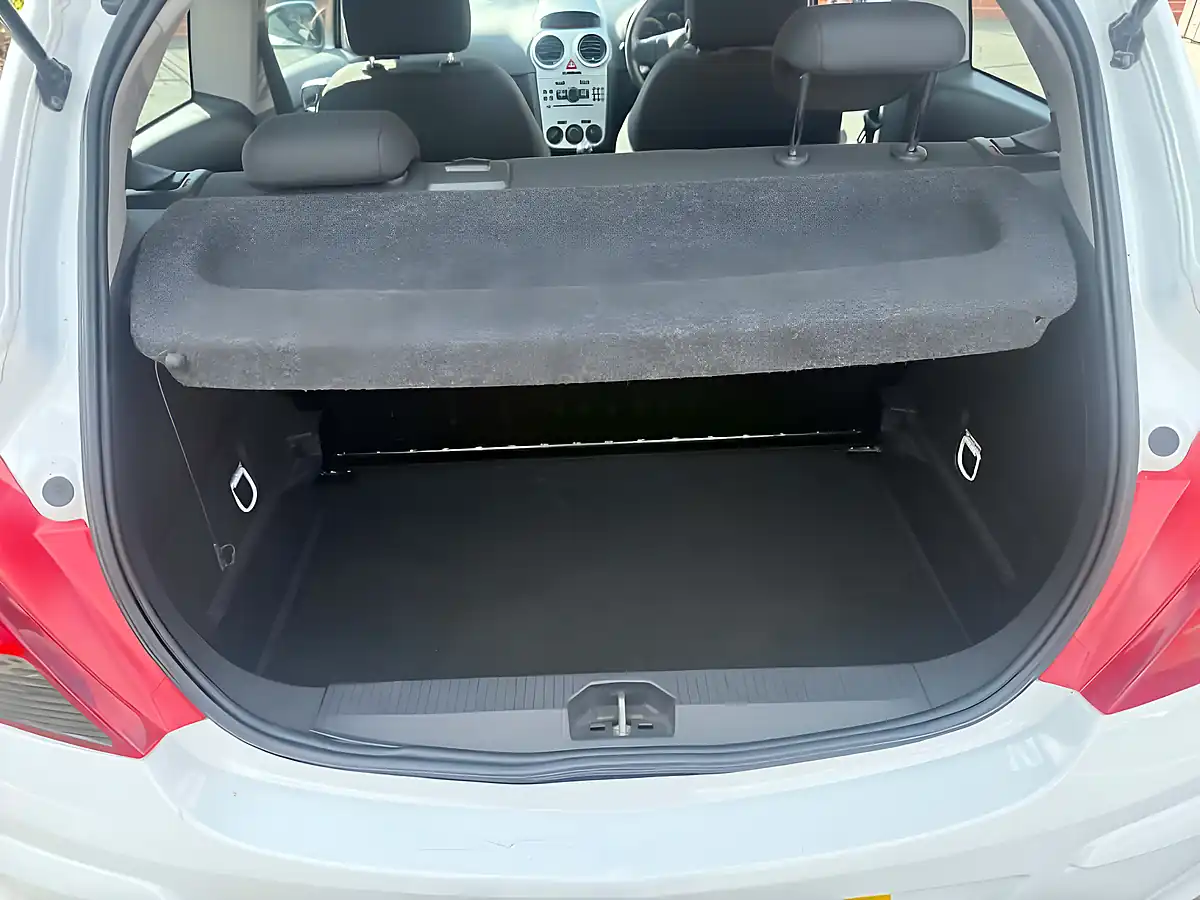 Used 2013 Vauxhall Corsa Sting - Interior and Exterior details 13